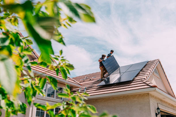 Best Roof Gutter Cleaning  in Lanham, MD